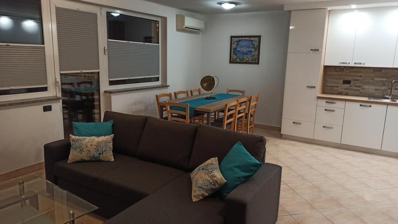 Apartma Apollonio Črni Kal Extérieur photo