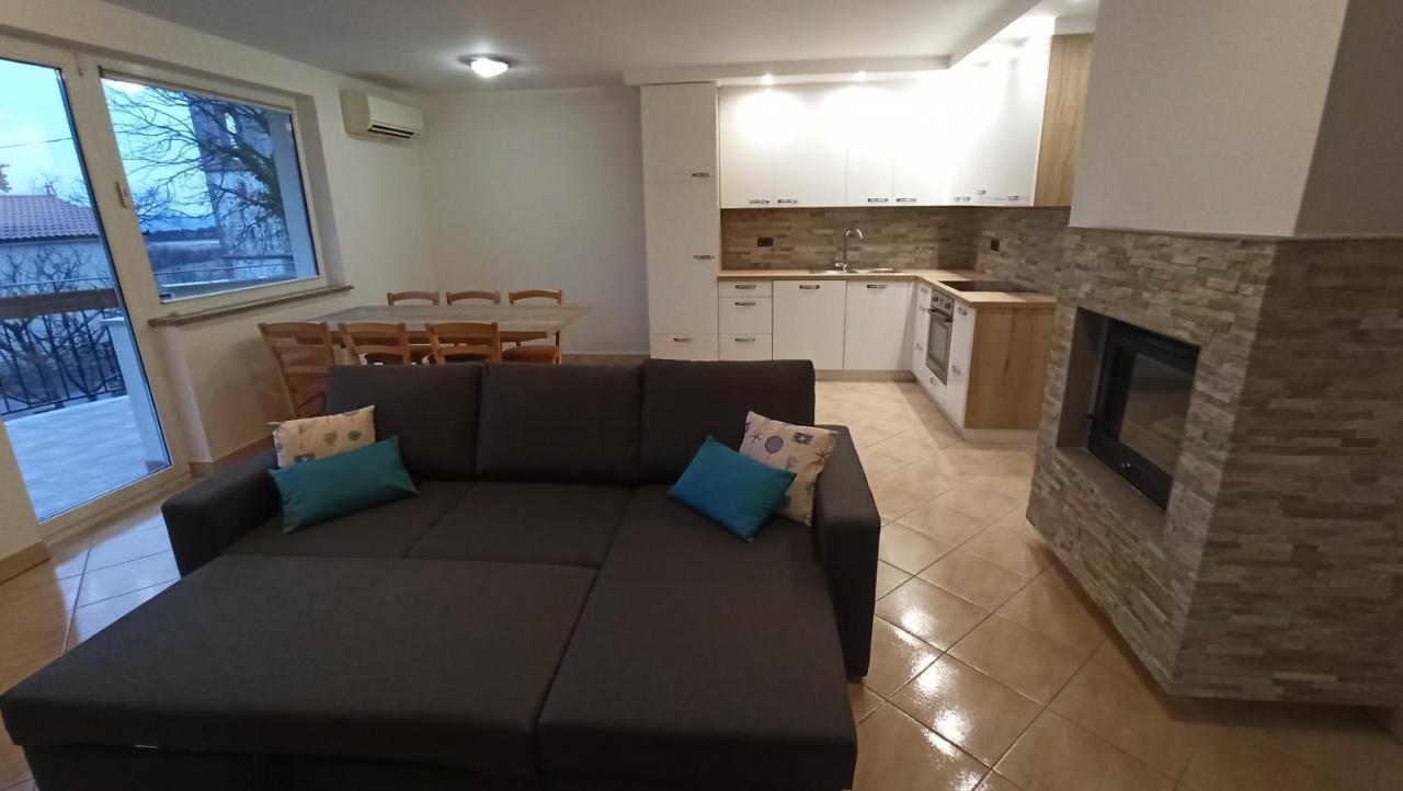 Apartma Apollonio Črni Kal Extérieur photo